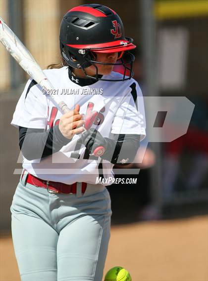 Thumbnail 2 in Canyon Ridge vs. Nampa photogallery.