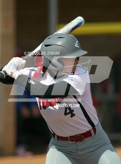Thumbnail 3 in Canyon Ridge vs. Nampa photogallery.