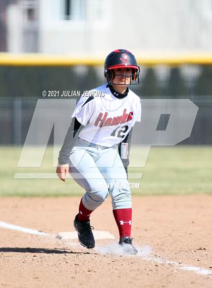 Thumbnail 2 in Canyon Ridge vs. Nampa photogallery.
