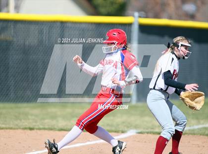 Thumbnail 2 in Canyon Ridge vs. Nampa photogallery.