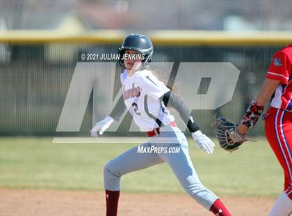Thumbnail 2 in Canyon Ridge vs. Nampa photogallery.