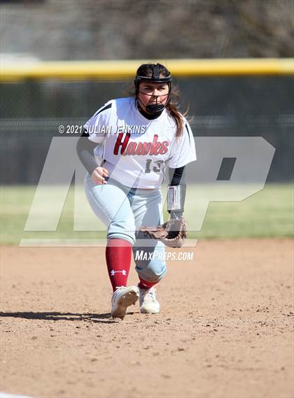 Thumbnail 3 in Canyon Ridge vs. Nampa photogallery.