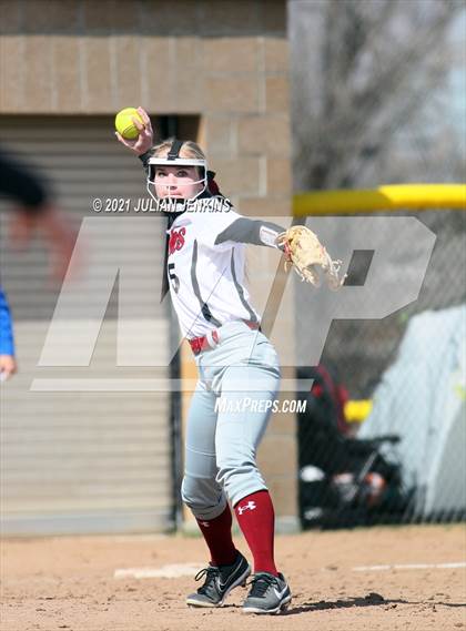 Thumbnail 1 in Canyon Ridge vs. Nampa photogallery.