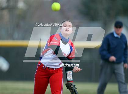 Thumbnail 2 in Canyon Ridge vs. Nampa photogallery.