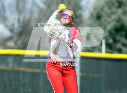 Thumbnail 1 in Canyon Ridge vs. Nampa photogallery.