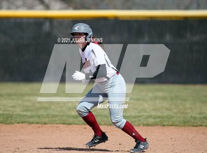 Thumbnail 1 in Canyon Ridge vs. Nampa photogallery.