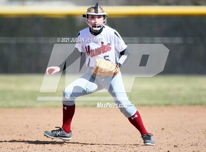 Thumbnail 3 in Canyon Ridge vs. Nampa photogallery.