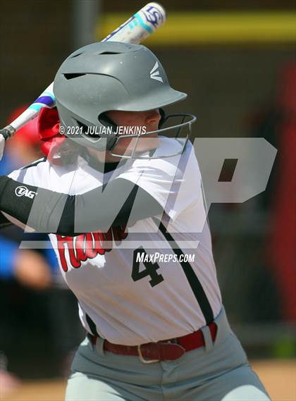 Thumbnail 2 in Canyon Ridge vs. Nampa photogallery.