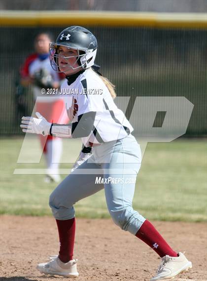 Thumbnail 1 in Canyon Ridge vs. Nampa photogallery.
