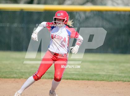 Thumbnail 3 in Canyon Ridge vs. Nampa photogallery.