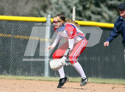 Thumbnail 2 in Canyon Ridge vs. Nampa photogallery.