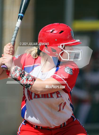 Thumbnail 2 in Canyon Ridge vs. Nampa photogallery.