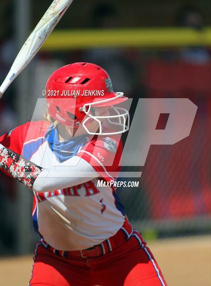 Thumbnail 1 in Canyon Ridge vs. Nampa photogallery.