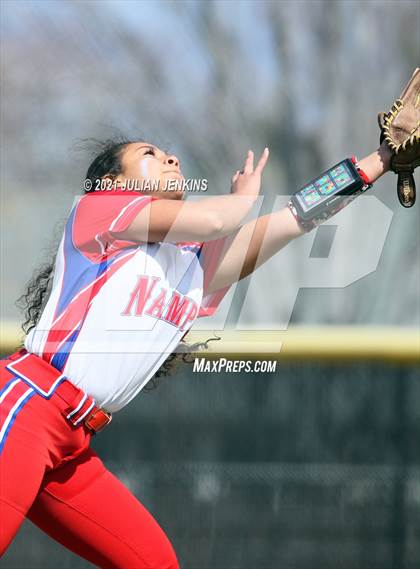 Thumbnail 2 in Canyon Ridge vs. Nampa photogallery.