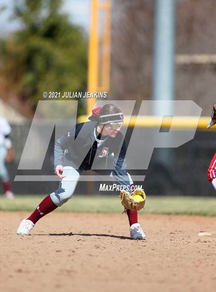 Thumbnail 2 in Canyon Ridge vs. Nampa photogallery.
