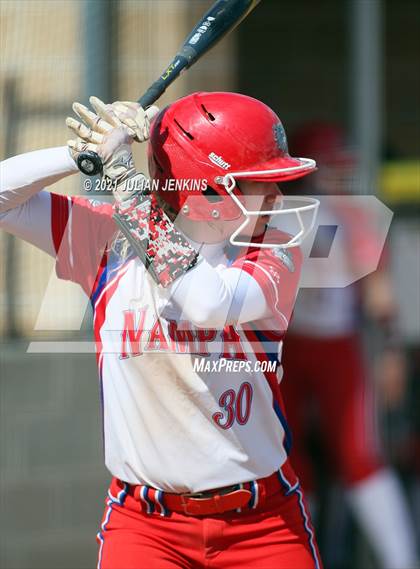 Thumbnail 2 in Canyon Ridge vs. Nampa photogallery.
