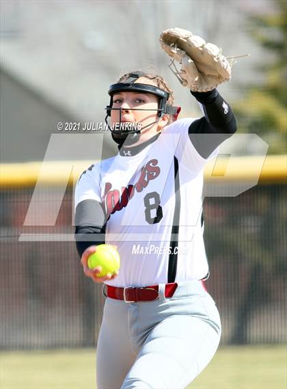 Thumbnail 3 in Canyon Ridge vs. Nampa photogallery.