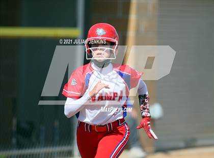 Thumbnail 2 in Canyon Ridge vs. Nampa photogallery.