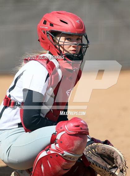 Thumbnail 3 in Canyon Ridge vs. Nampa photogallery.