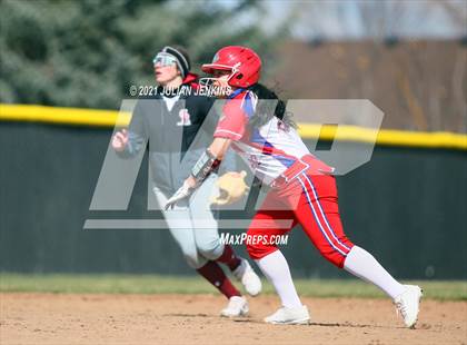 Thumbnail 3 in Canyon Ridge vs. Nampa photogallery.