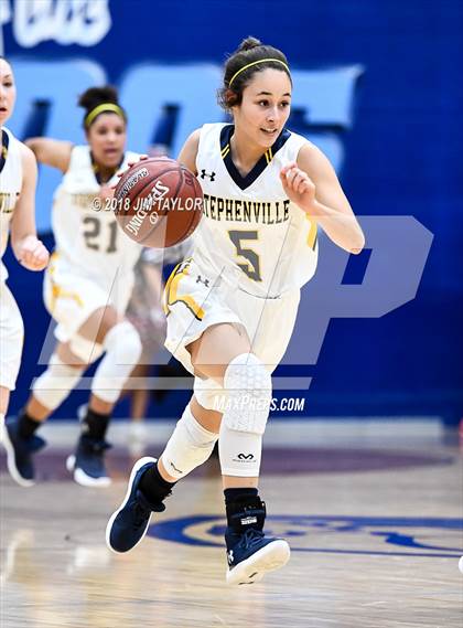 Thumbnail 1 in Stephenville vs. Mineral Wells (UIL 4A Bi-District Playoff) photogallery.