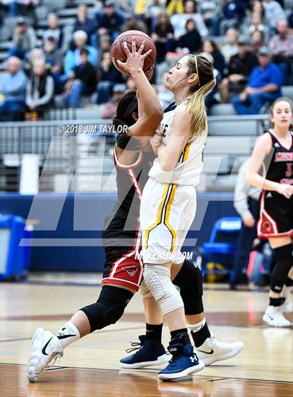 Thumbnail 2 in Stephenville vs. Mineral Wells (UIL 4A Bi-District Playoff) photogallery.