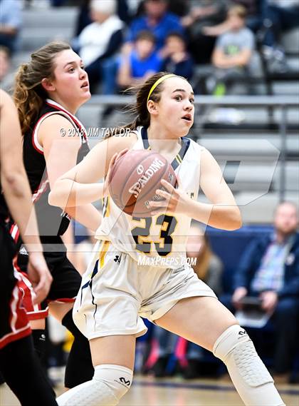 Thumbnail 2 in Stephenville vs. Mineral Wells (UIL 4A Bi-District Playoff) photogallery.