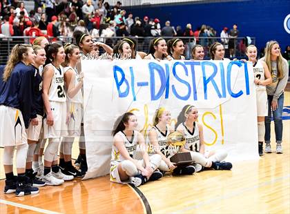 Thumbnail 2 in Stephenville vs. Mineral Wells (UIL 4A Bi-District Playoff) photogallery.
