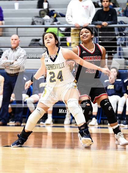 Thumbnail 1 in Stephenville vs. Mineral Wells (UIL 4A Bi-District Playoff) photogallery.