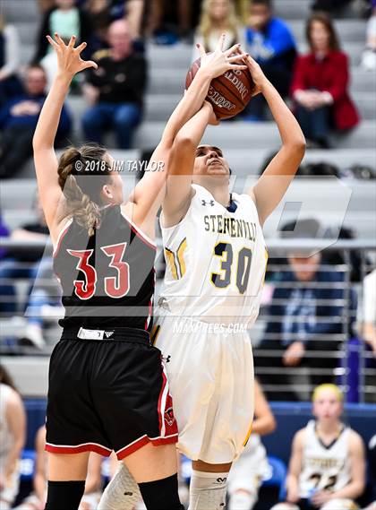 Thumbnail 1 in Stephenville vs. Mineral Wells (UIL 4A Bi-District Playoff) photogallery.