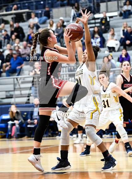 Thumbnail 2 in Stephenville vs. Mineral Wells (UIL 4A Bi-District Playoff) photogallery.