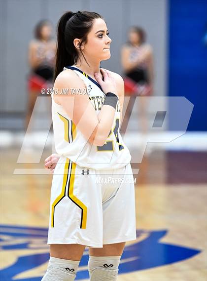 Thumbnail 3 in Stephenville vs. Mineral Wells (UIL 4A Bi-District Playoff) photogallery.