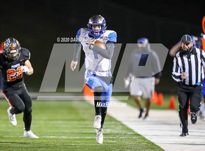 Thumbnail 2 in Grain Valley @ Platte County (MSHSAA Class 5 Quarterfinal) photogallery.