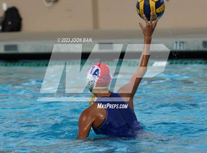 Thumbnail 2 in Arroyo Grande vs Clovis (Saint Francis Invitational) photogallery.