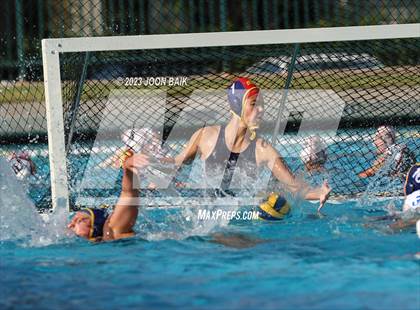 Thumbnail 3 in Arroyo Grande vs Clovis (Saint Francis Invitational) photogallery.