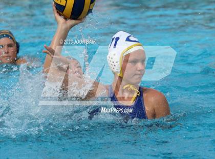 Thumbnail 2 in Arroyo Grande vs Clovis (Saint Francis Invitational) photogallery.