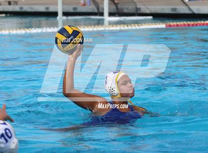 Thumbnail 1 in Arroyo Grande vs Clovis (Saint Francis Invitational) photogallery.