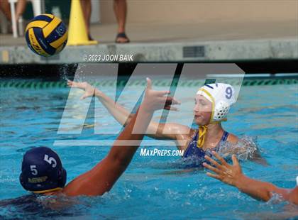 Thumbnail 2 in Arroyo Grande vs Clovis (Saint Francis Invitational) photogallery.