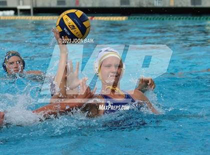 Thumbnail 3 in Arroyo Grande vs Clovis (Saint Francis Invitational) photogallery.