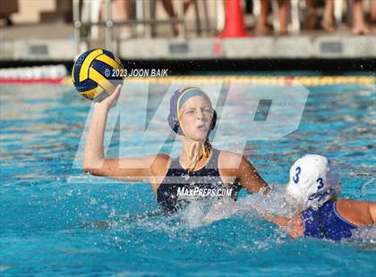Thumbnail 1 in Arroyo Grande vs Clovis (Saint Francis Invitational) photogallery.