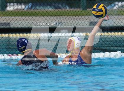 Thumbnail 2 in Arroyo Grande vs Clovis (Saint Francis Invitational) photogallery.
