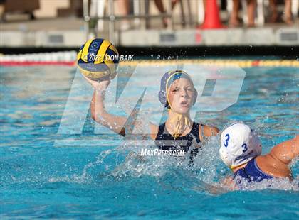 Thumbnail 2 in Arroyo Grande vs Clovis (Saint Francis Invitational) photogallery.