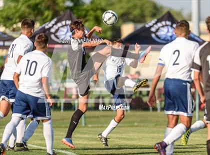 Thumbnail 2 in Clark vs. Edinburg North (UIL 6A Regional Semifinal) photogallery.