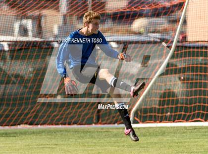 Thumbnail 2 in Clark vs. Edinburg North (UIL 6A Regional Semifinal) photogallery.