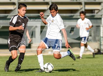 Thumbnail 1 in Clark vs. Edinburg North (UIL 6A Regional Semifinal) photogallery.