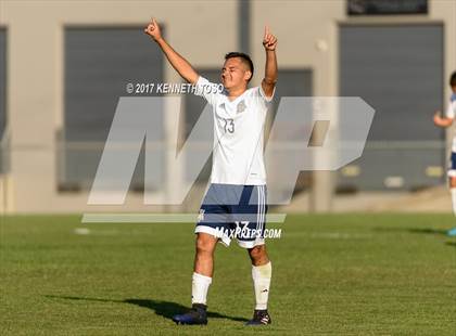 Thumbnail 2 in Clark vs. Edinburg North (UIL 6A Regional Semifinal) photogallery.