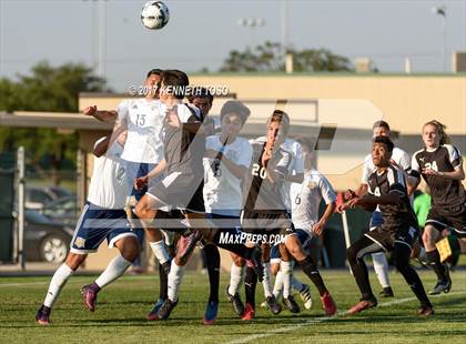 Thumbnail 2 in Clark vs. Edinburg North (UIL 6A Regional Semifinal) photogallery.