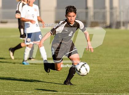 Thumbnail 3 in Clark vs. Edinburg North (UIL 6A Regional Semifinal) photogallery.