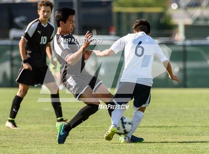 Thumbnail 1 in Clark vs. Edinburg North (UIL 6A Regional Semifinal) photogallery.