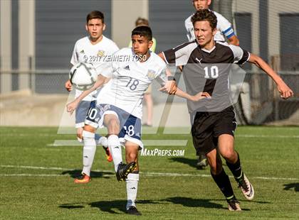 Thumbnail 3 in Clark vs. Edinburg North (UIL 6A Regional Semifinal) photogallery.